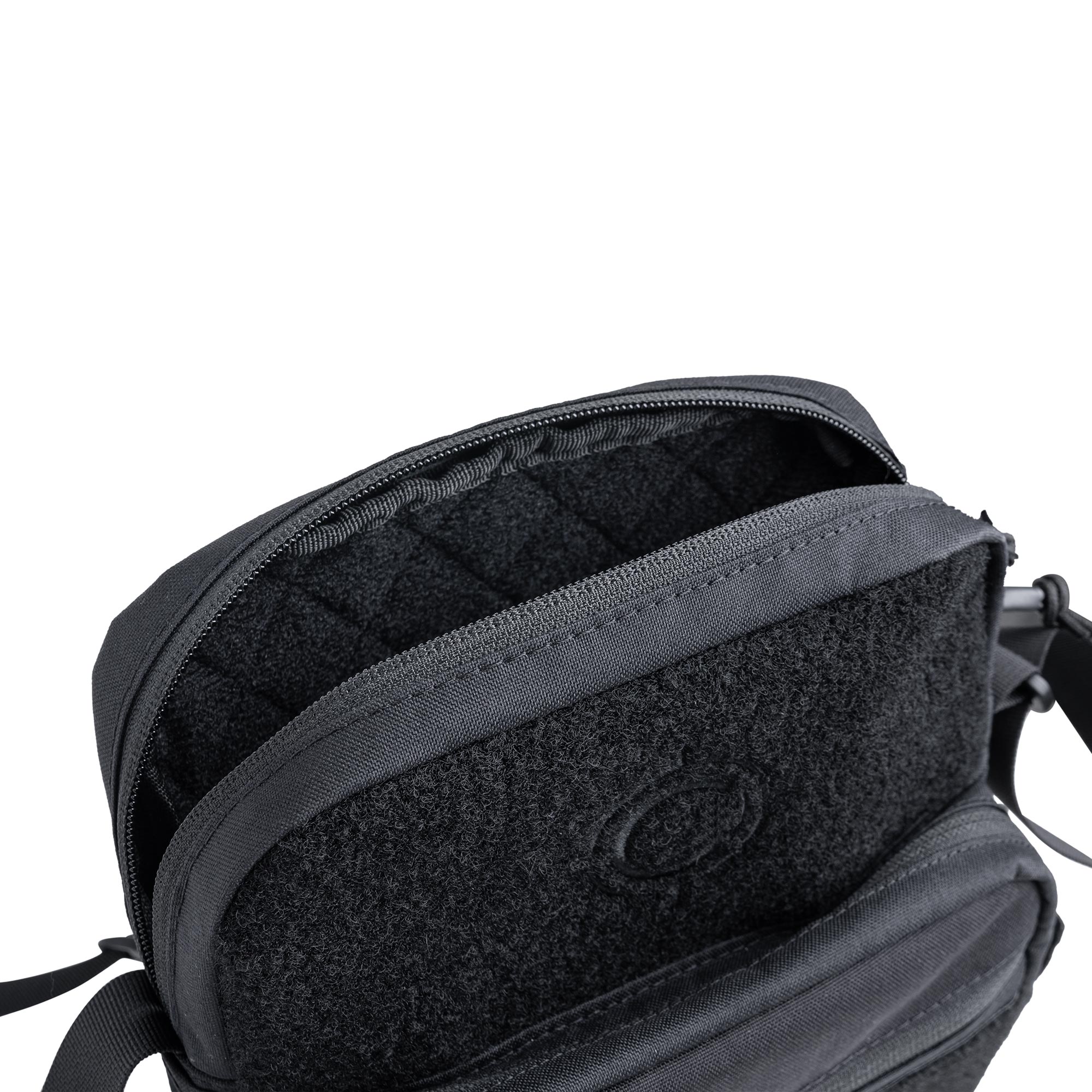 Túi đeo chéo CT2 Shoulder Bag