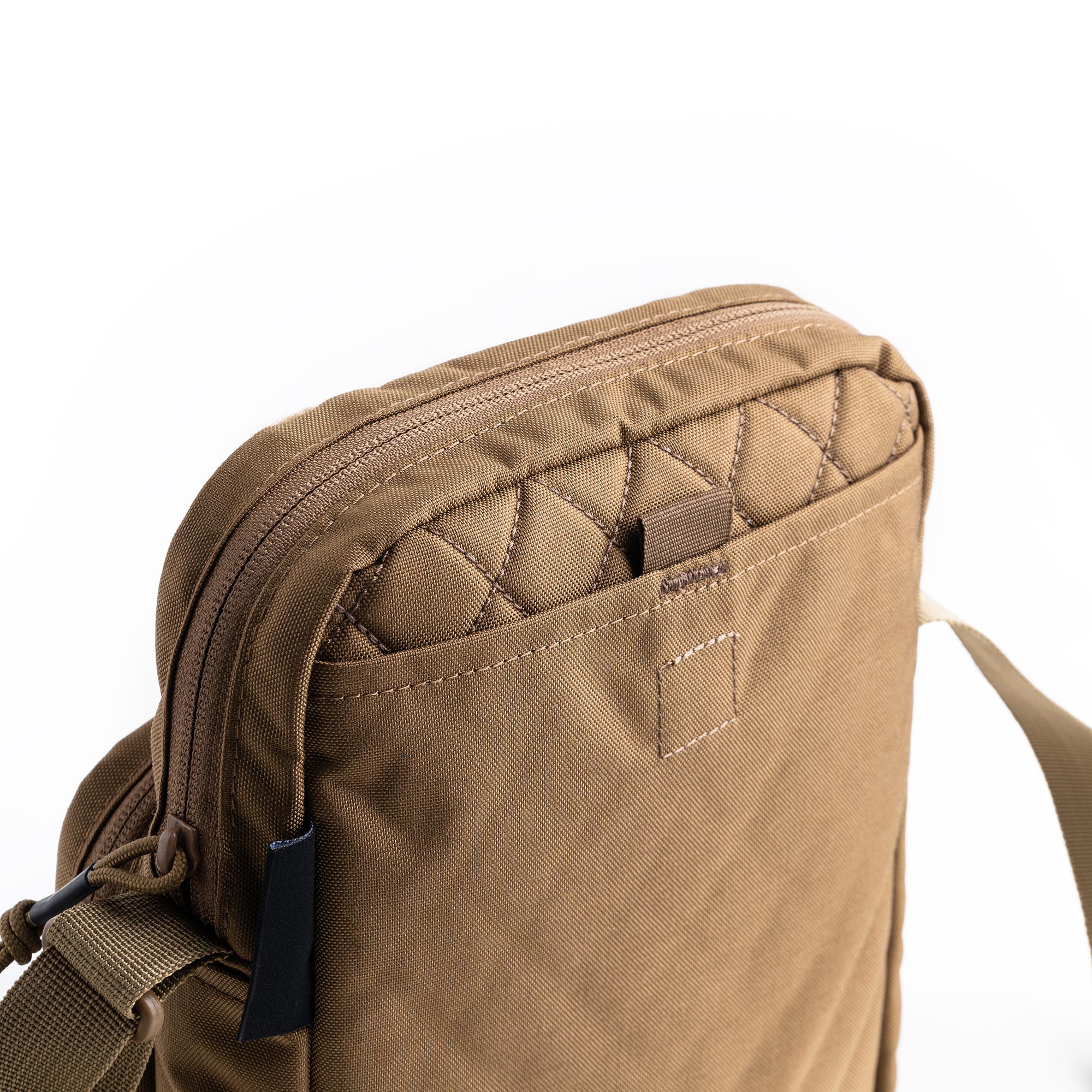 Túi đeo chéo CT2 Shoulder Bag