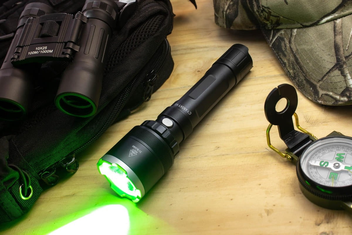 Đèn pin của Cyansky bao gồm các dòng: đèn pin săn bắn, đèn pin chiến thuật, đèn pin ngoài trời, đèn pin EDC, pin và phụ kiện chiếu sáng