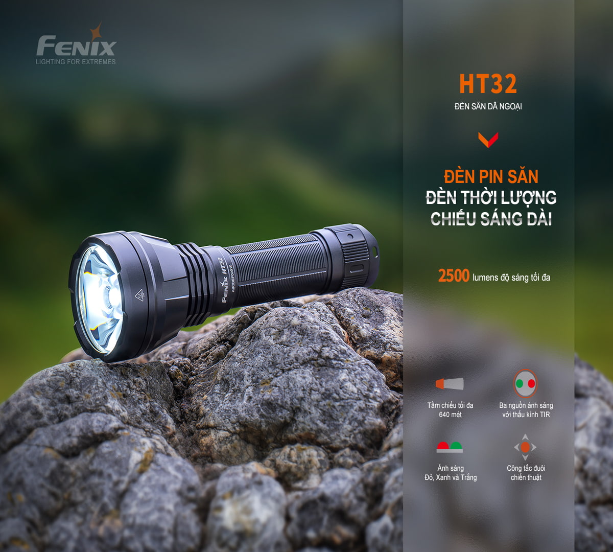 Đèn pin Fenix HT32R là mẫu đèn pin đa năng với 3 màu ánh sáng.