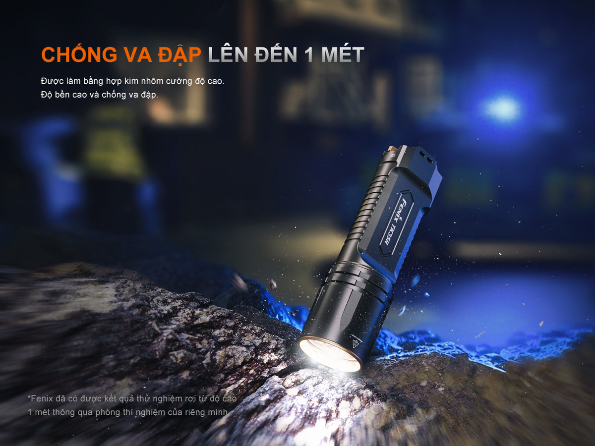 Den pin sieu sang Fenix TK35R