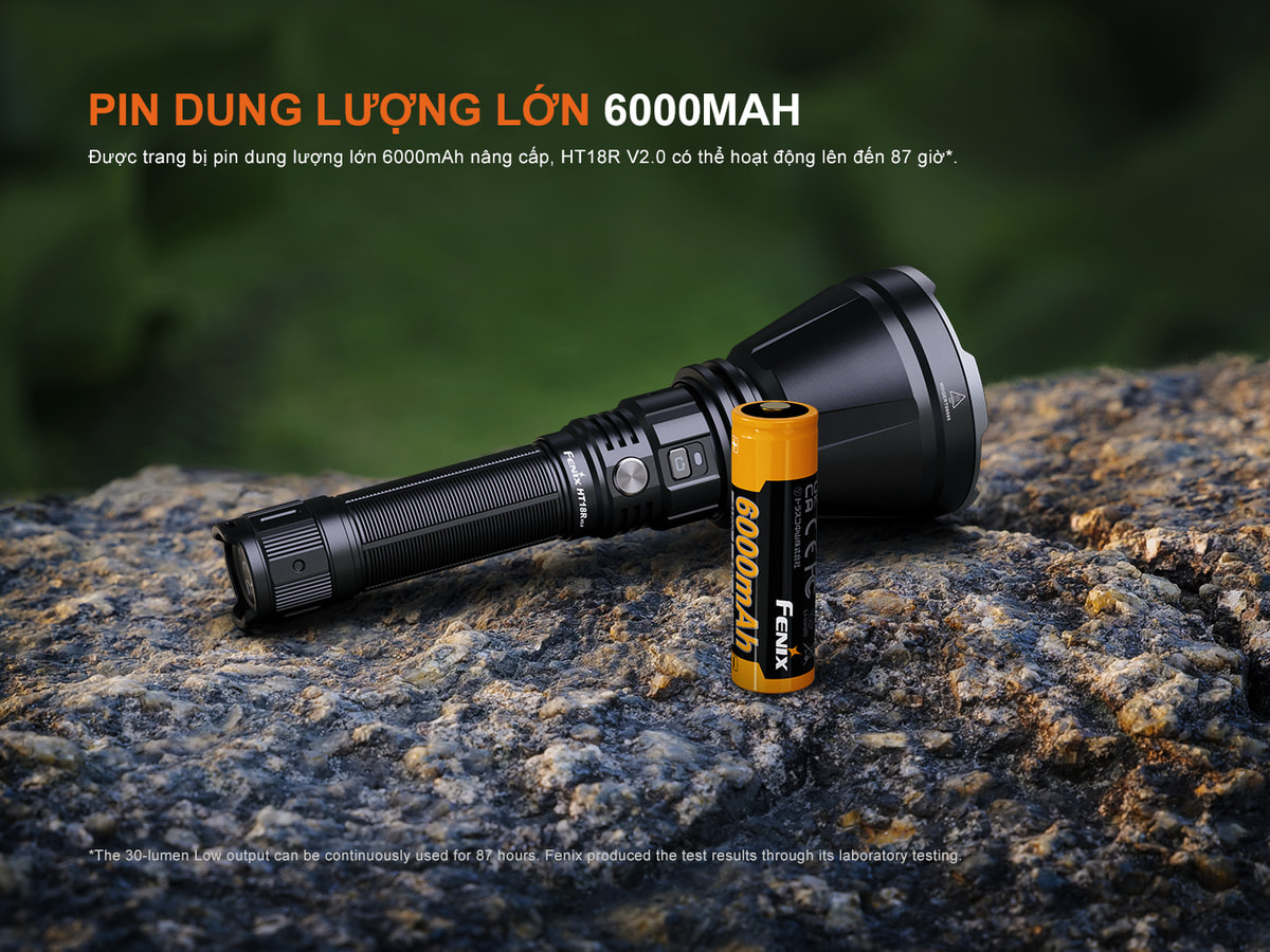 Den pin chieu xa Fenix HT18R V2.0