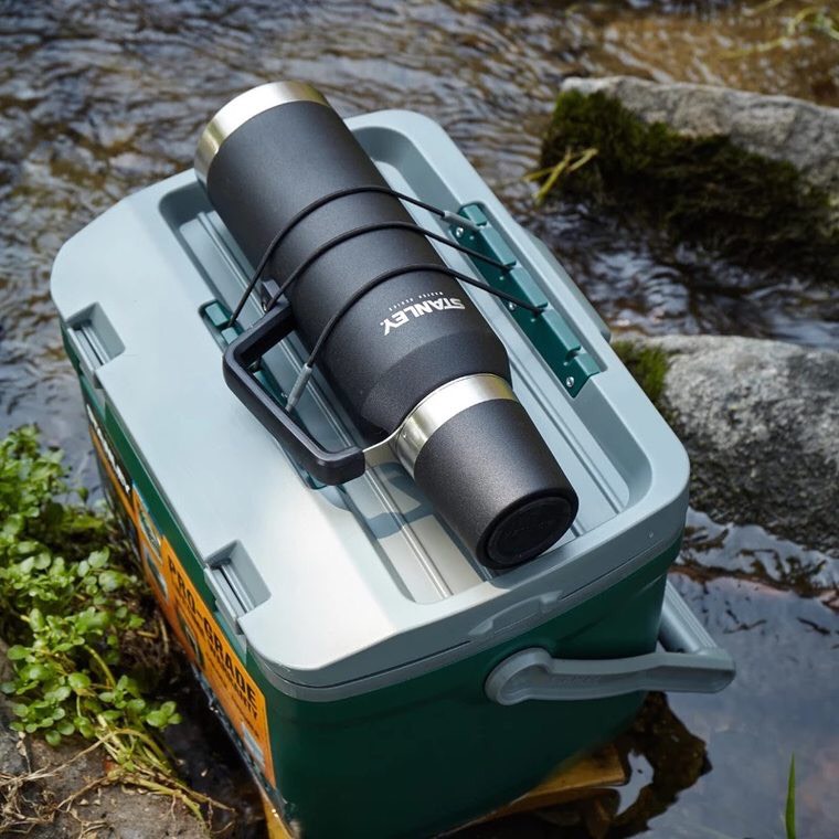 STANLEY: MASTER SERIES - Không thể phá hủy 8 Người bạn đồng hành tuyệt đối tin cậy trong thiên nhiên