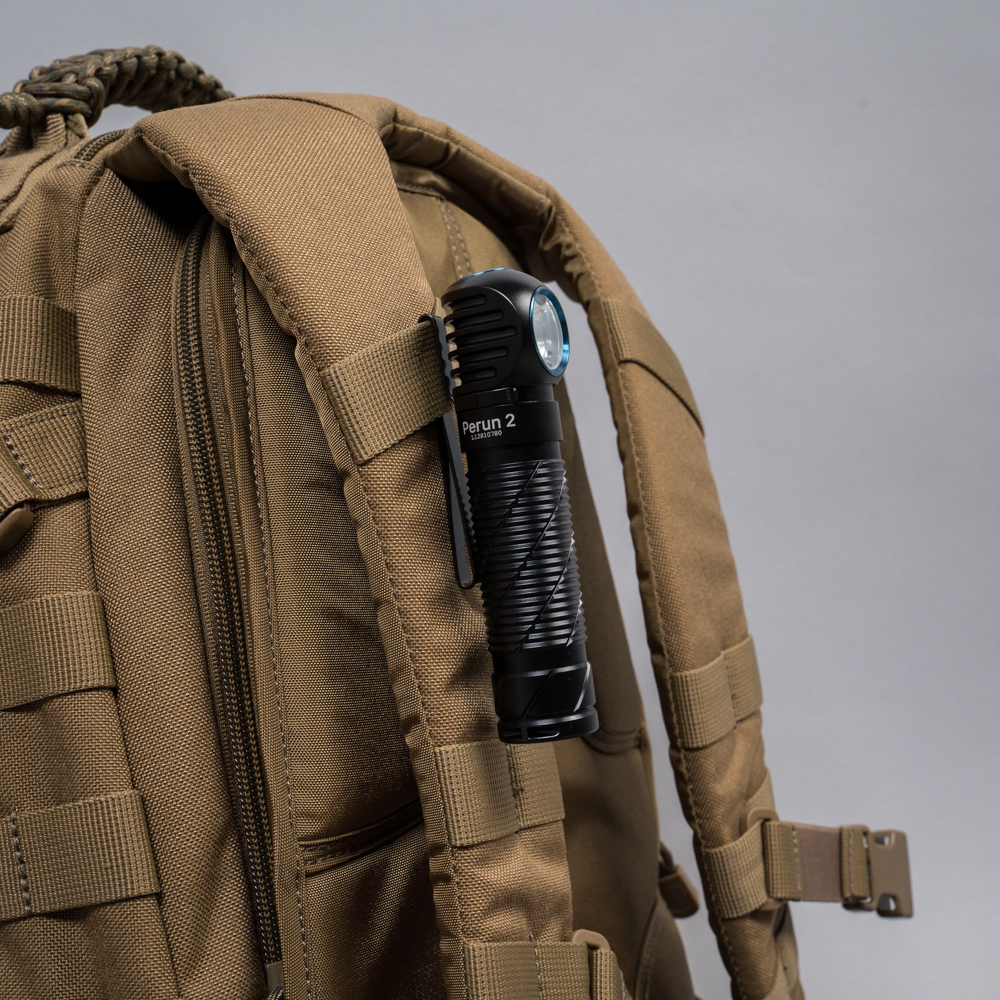 Review Đèn Pin EDC OLIGHT Perun 2: 2500 Lumens. Cảm biến vật thể xa gần 13 Clip cài trên balo