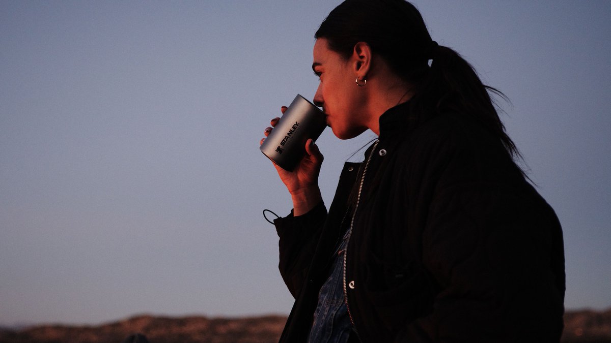 STANLEY: TITANIUM SERIES - Biểu tượng của sự hoàn hảo 11 Dòng sản phẩm Titanium Series chỉ phục vụ nhu cầu uống của cá nhân