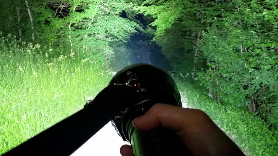 Imalent MS18 có độ sáng khủng