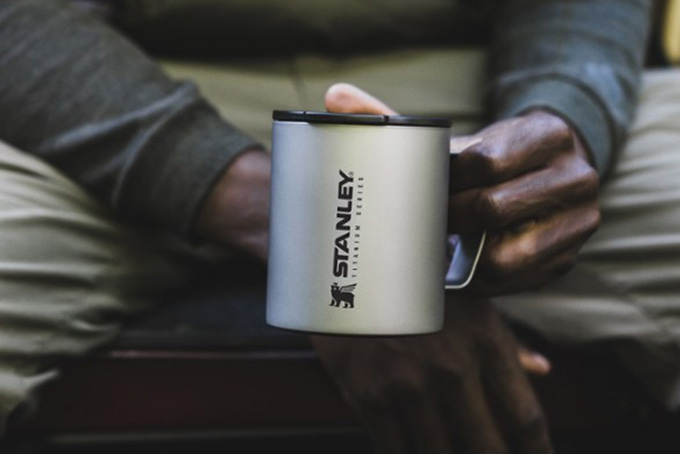STANLEY: TITANIUM SERIES - Biểu tượng của sự hoàn hảo 9 Cốc giữ nhiệt Stanley The Stay-Hot Titanium Camp Mug - 12 oz