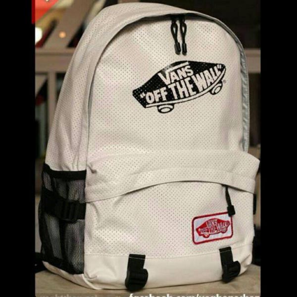 Thương hiệu Vans - Mua balo du lịch ở hà nội