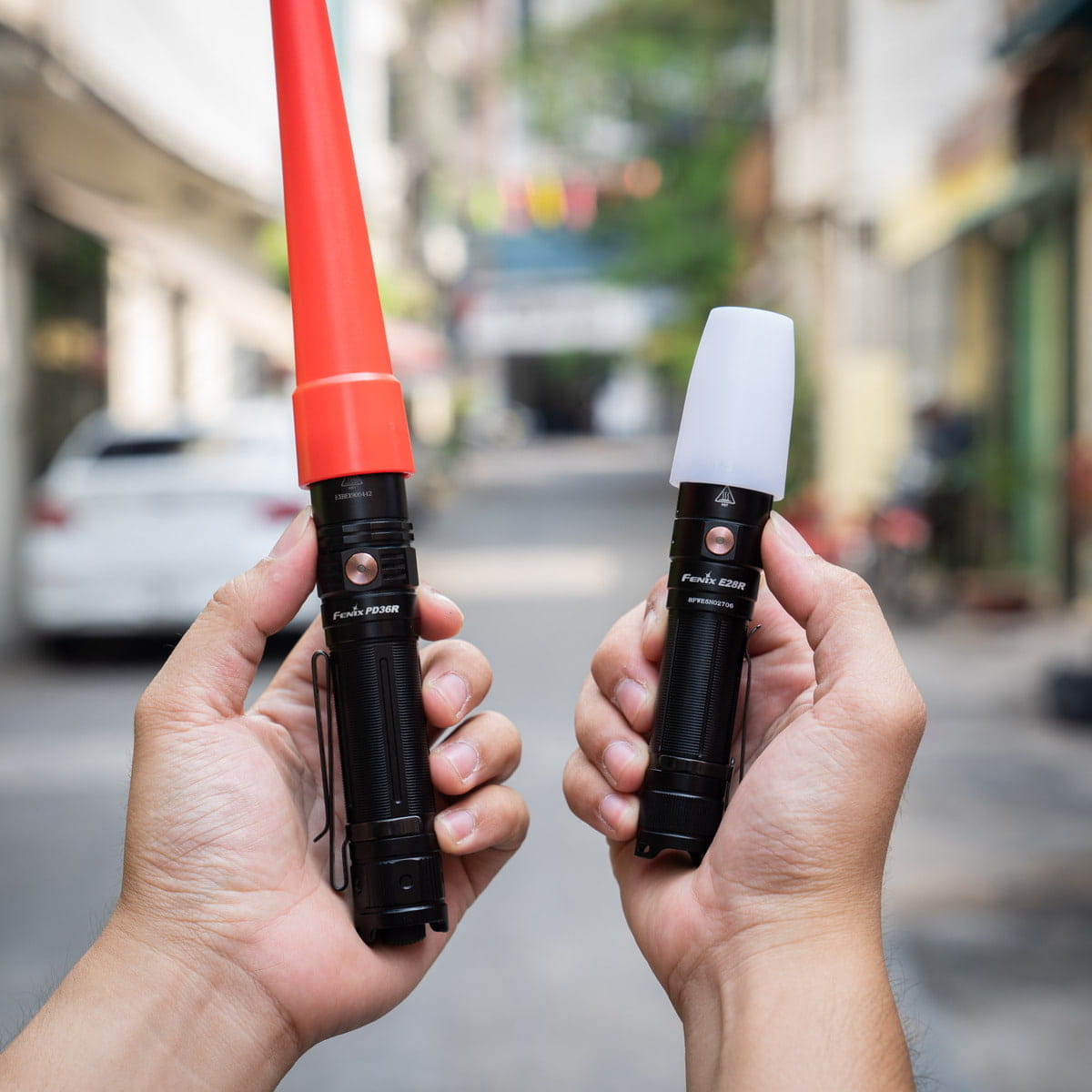 Có nhiều loại phụ kiện hỗ trợ chiếu sáng khác nhau phục vụ cho nhiều mục đích khác nhau Có nhiều loại phụ kiện hỗ trợ chiếu sáng khác nhau phục vụ cho nhiều mục đích khác nhau