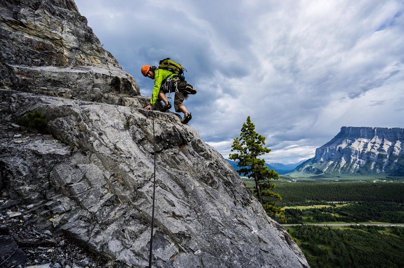 Camping là gì? Trào lưu nổi bật của giới trẻ thời điểm hiện tại 9 chuẩn bị đồ bảo hộ an toàn khi đi camping