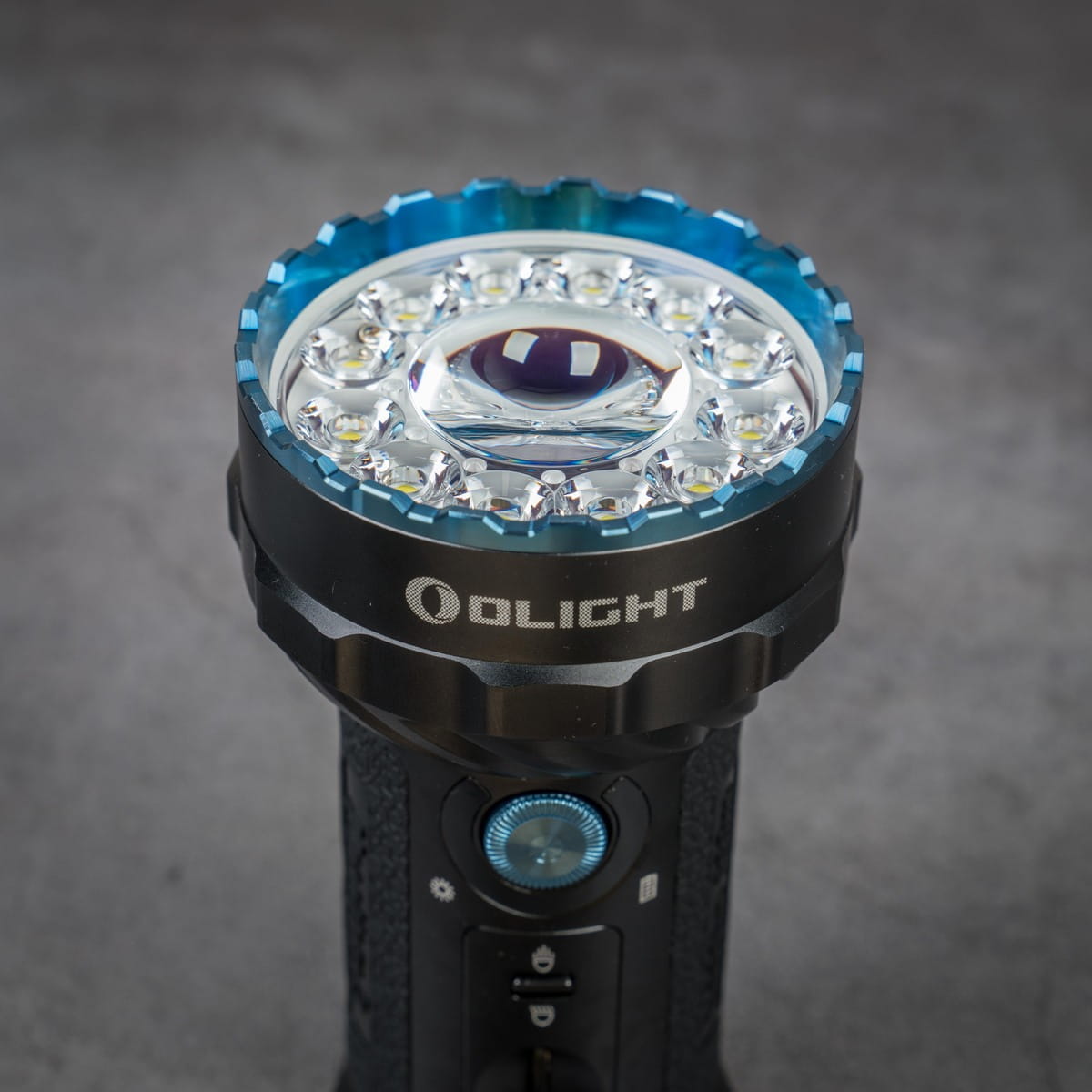 Đèn pin đa năng cao cấp Olight Marauder 2 Đèn pin đa năng cao cấp Olight Marauder 2