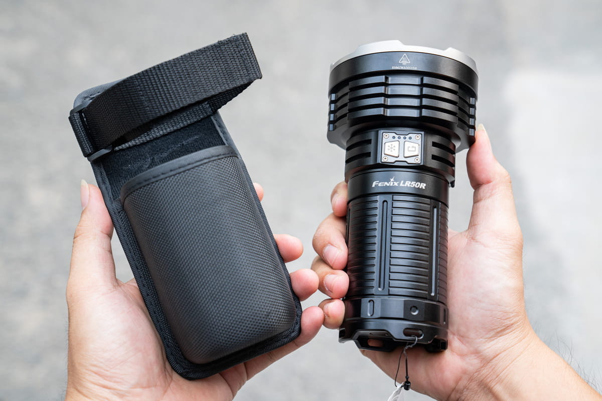 Đèn pin siêu sáng Fenix LR50R Đèn pin siêu sáng Fenix LR50R