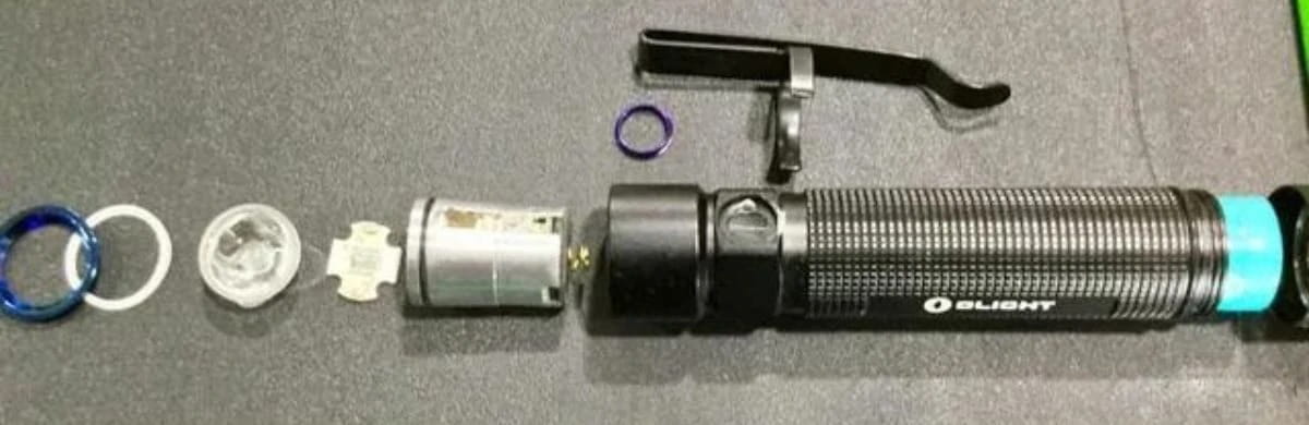 Đèn pin siêu sáng có chất lượng hoàn thiện cao cấp từ thân vỏ, thấu kính, chip LED Đèn pin siêu sáng có chất lượng hoàn thiện cao cấp từ thân vỏ, thấu kính, chip LED