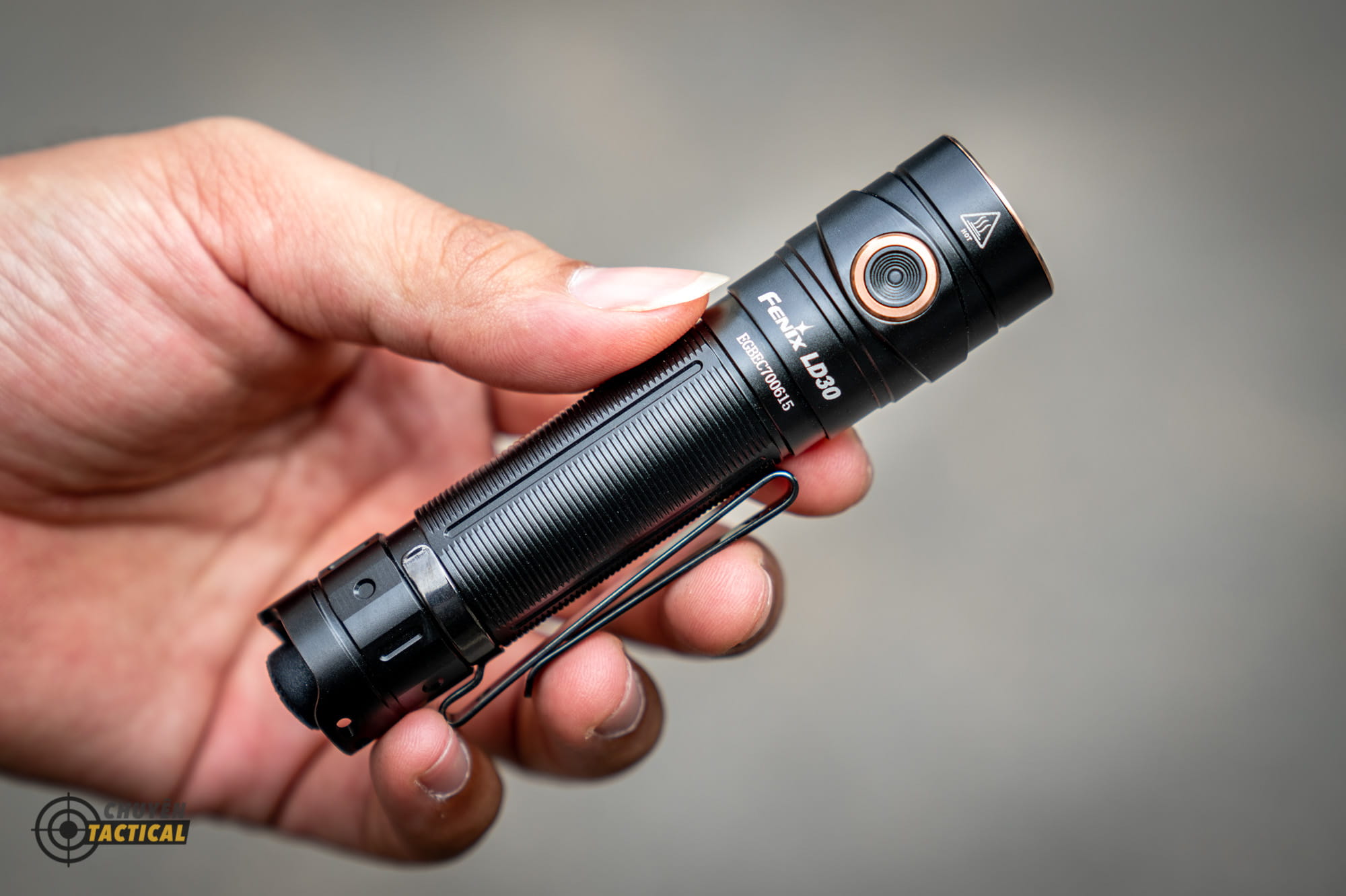 Đèn pin chống nước thường được làm từ vật liệu chống thấm nước như cao su, silicone, nhựa chịu nhiệt và các vật liệu chịu được môi trường nước Đèn pin chống nước thường được làm từ vật liệu chống thấm nước như cao su, silicone, nhựa chịu nhiệt và các vật liệu chịu được môi trường nước