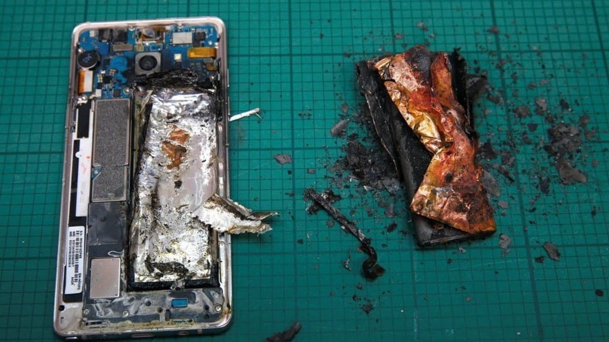 Điện thoại samsung galaxy note 7 bị nổ nên không được mang lên máy bay Điện thoại samsung galaxy note 7 bị nổ