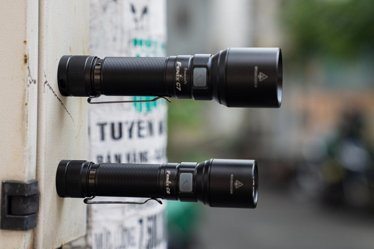 Đèn pin Fenix C6 V3.0 và Fenix C7 có thiết kế đặc biệt để hỗ trợ người dùng với nhiều mục đích Đèn pin Fenix C6 V3.0 và Fenix C7 có thiết kế đặc biệt để hỗ trợ người dùng với nhiều mục đích