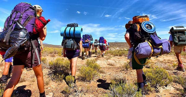 Hiking là gì? 10 dụng cụ không thể thiếu cho chuyến đi an toàn 11 go hiking meaning