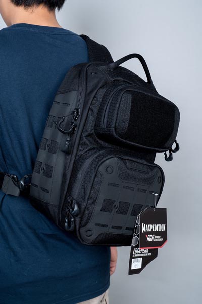 nên chọn balo có kích thước thoải mái