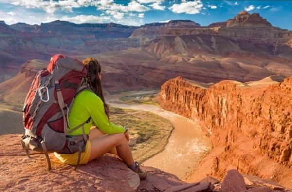 Backpacker là gì? Địa điểm mua phụ kiện du lịch bụi uy tín 11 nghĩa backpacking