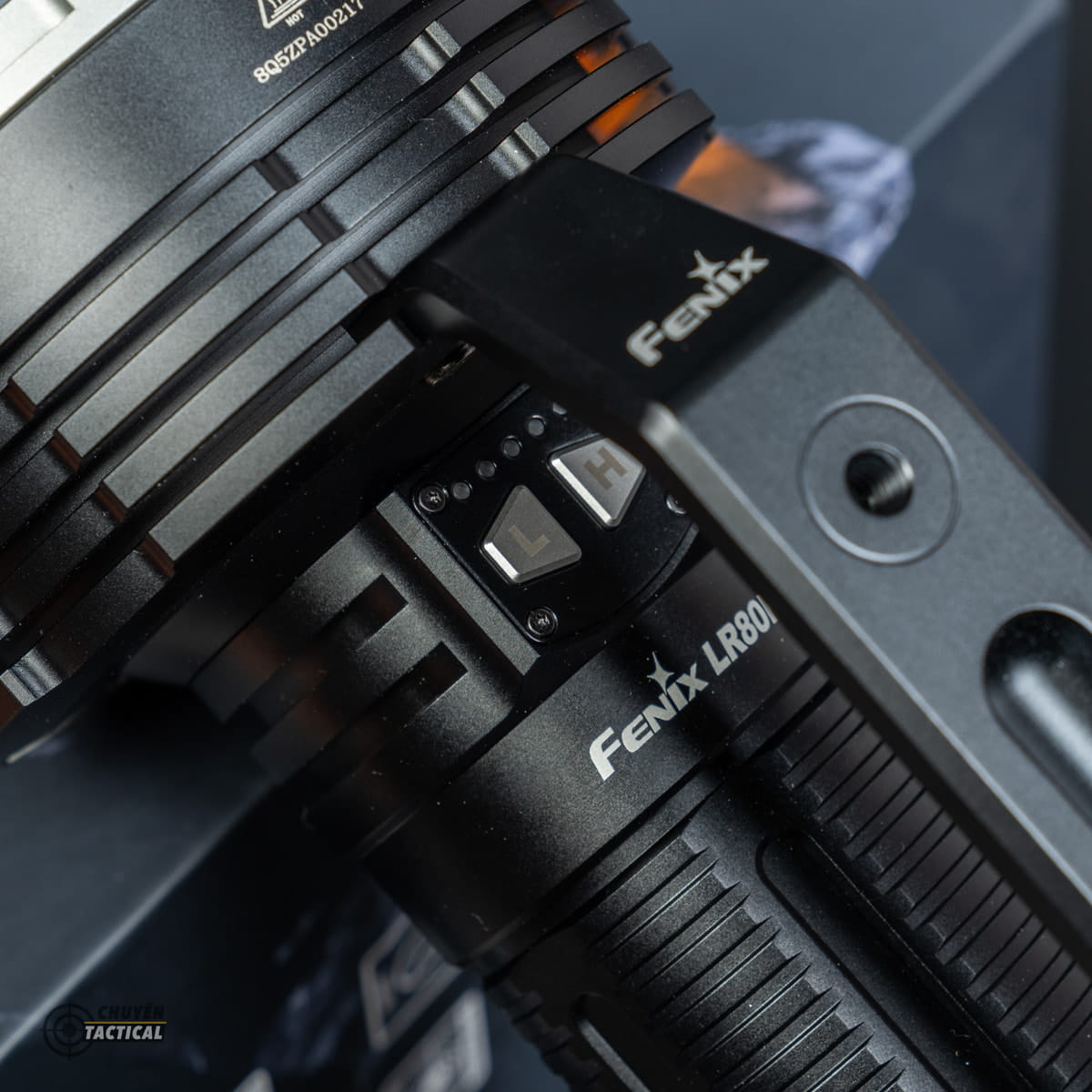 Hình ảnh đặc tả đèn pin Fenix LR80R Hình ảnh đặc tả đèn pin Fenix LR80R