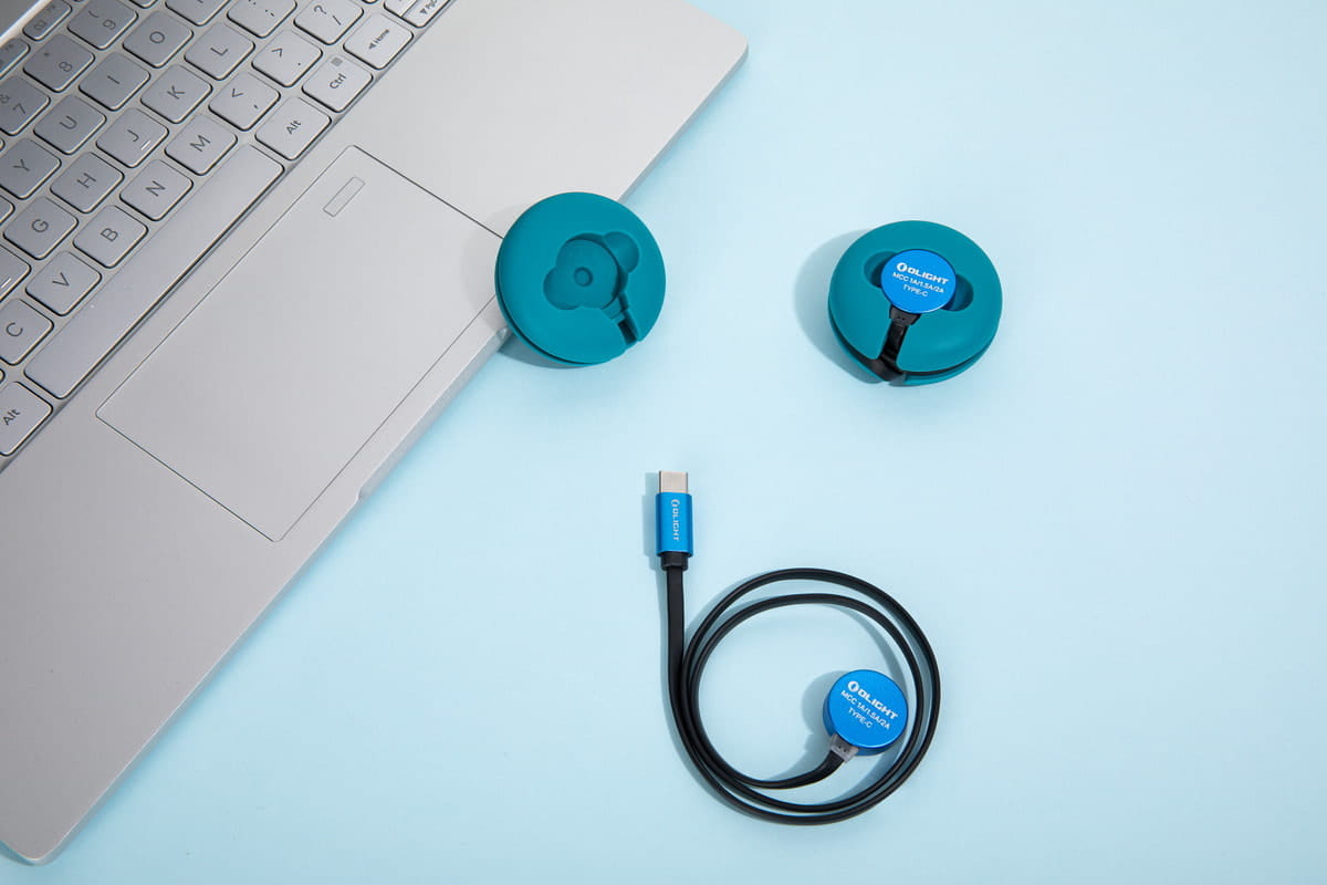 Dây sạc của đèn pin Olight xịn xò Dây sạc của đèn pin Olight xịn xò