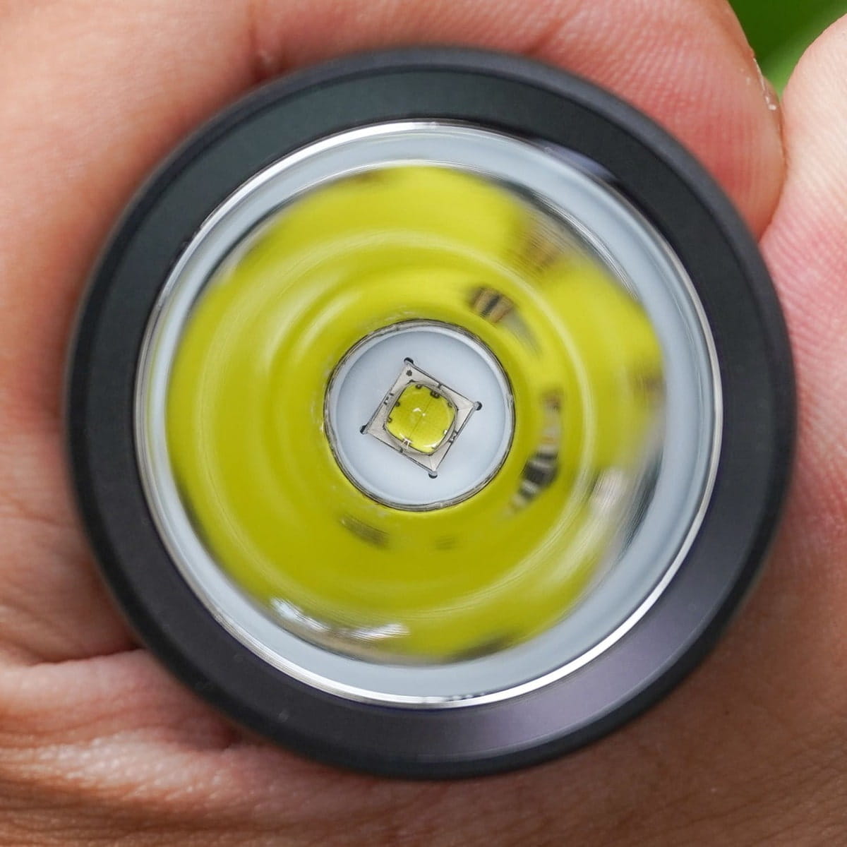 Công nghệ đèn LED (Light Emitting Diode) vốn đã ra đời từ rất lâu và phát triển qua nhiều giai đoạn Công nghệ đèn LED (Light Emitting Diode) vốn đã ra đời từ rất lâu và phát triển qua nhiều giai đoạn