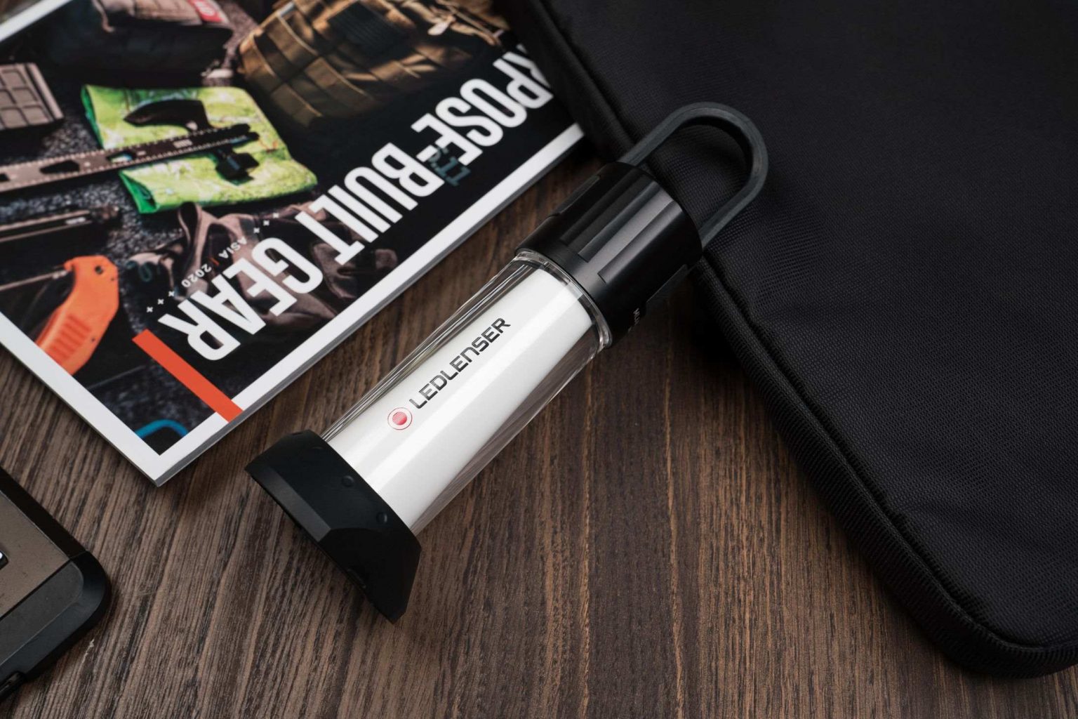 Đèn Pin cầm tay Fenix E35R 3 Gioi thieu den pin Chuyentactical 13 1536x1024 1