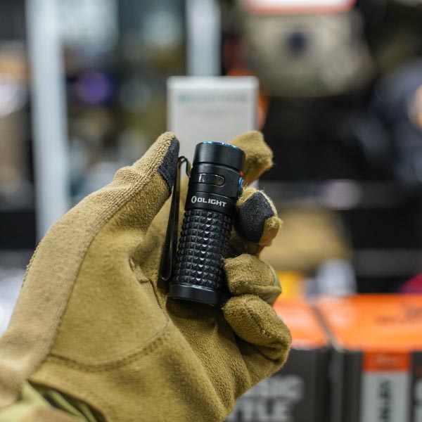 Đèn Pin Fenix LR35R 11 den pin chinh hang cao cap