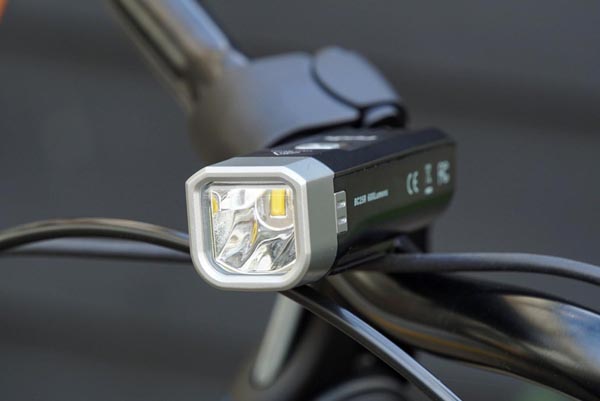 Đèn Pin Xe Đạp Fenix BC05R V2.0 17 đèn pin gắn xe đạp gắn sau