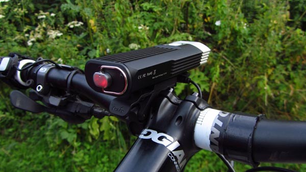 Đèn Pin Xe Đạp Fenix BC05R V2.0 8 đèn pin xe đạp the thao siêu sáng