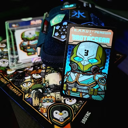 |M.A.M.U| Penguin x Brotac Penguin Slap Patch Set 1 penguin x brotac limited edition penguin slap patch set 2