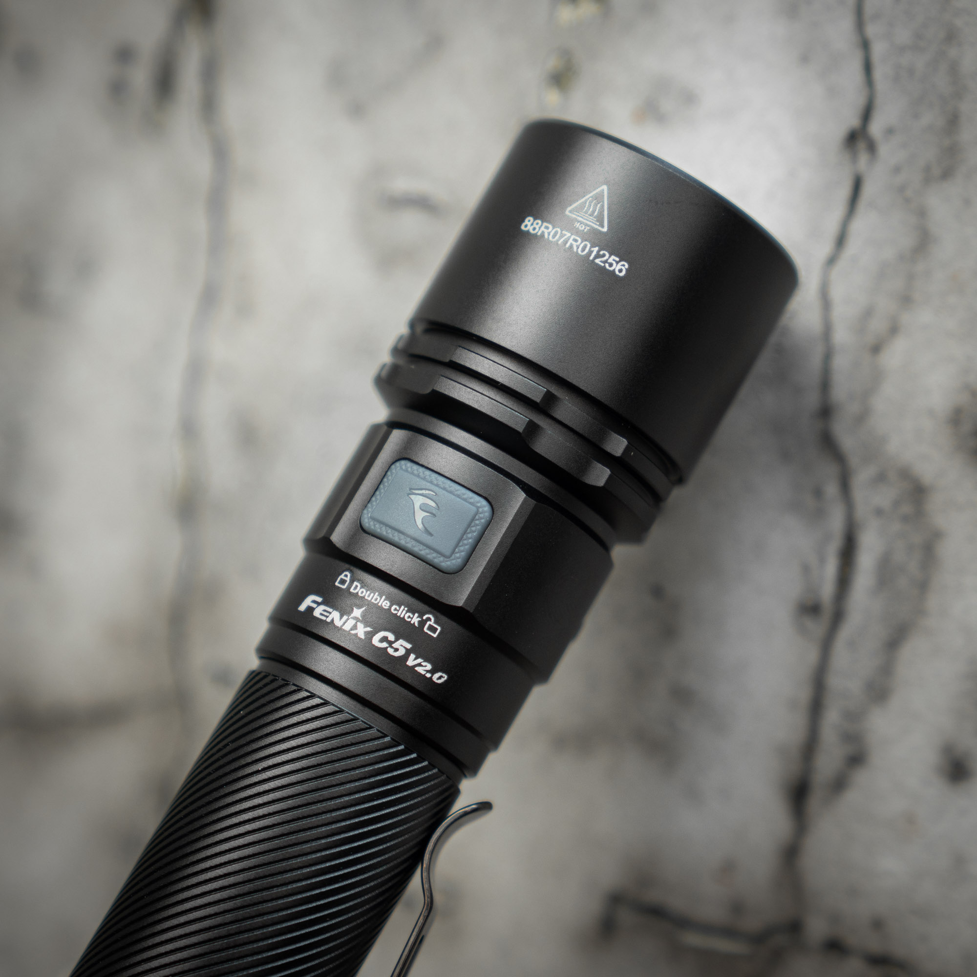 Fenix C5 V2.0 & C5 Pro: Bộ đôi đèn pin “Quốc dân” mới của năm 2026 10 Den Pin Fenix C5 V2 1